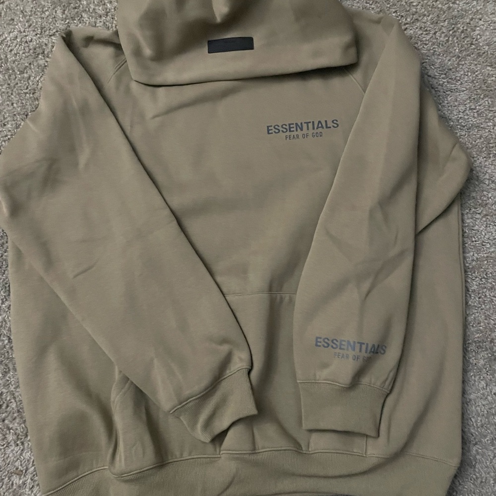 Essentials Fear of God Hoodie (XL)
34/80